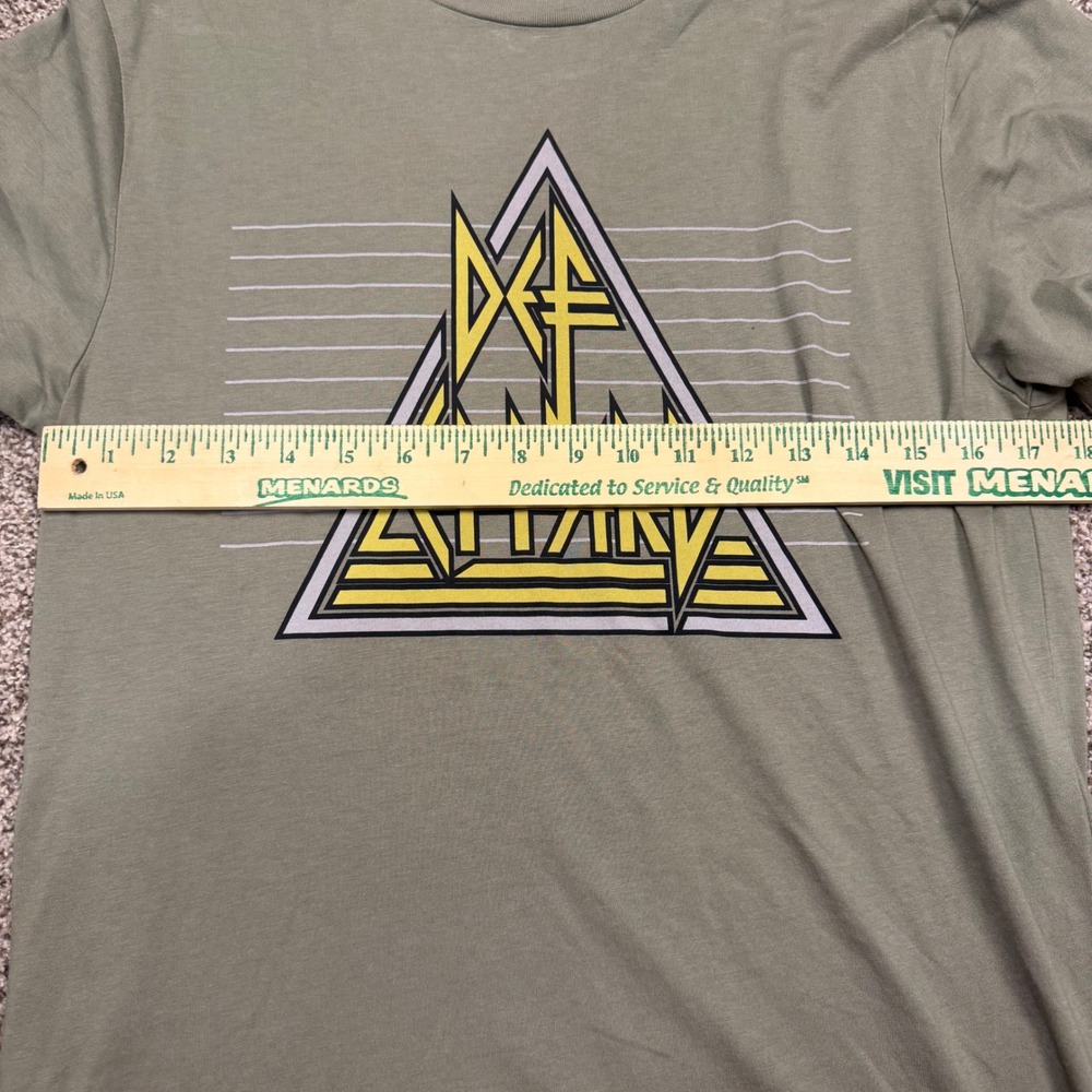 Def Leppard Graphic T-Shirt Mens Small Olive Green Rock Band Logo Tee RN91497 - Picture 4 of 8